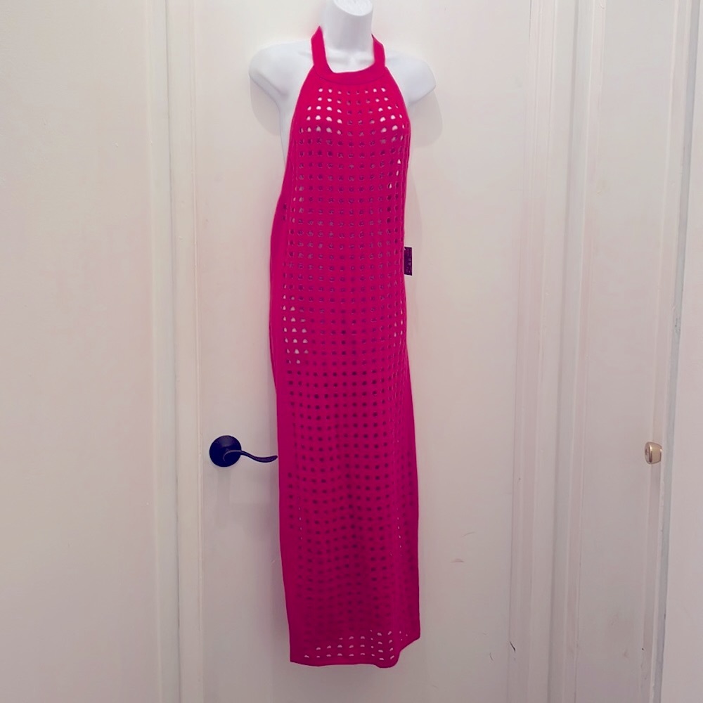 - 2/$30 Active USA crochet granny knit pink backless cut out halter style L